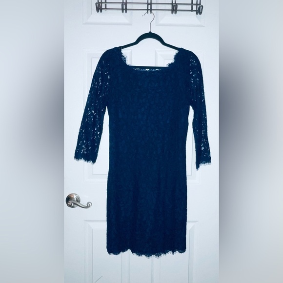 Diane von Furstenberg Navy Lace Long Sleeve Dress Zipper Embellishment 10 - Picture 1 of 5
